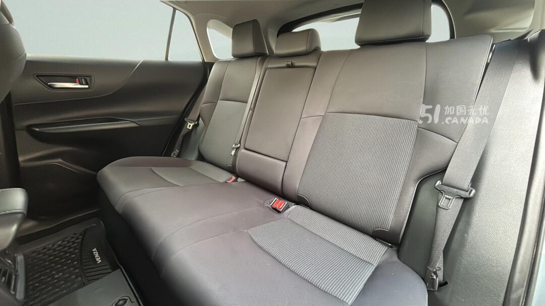 2023 Toyota Venza view 9