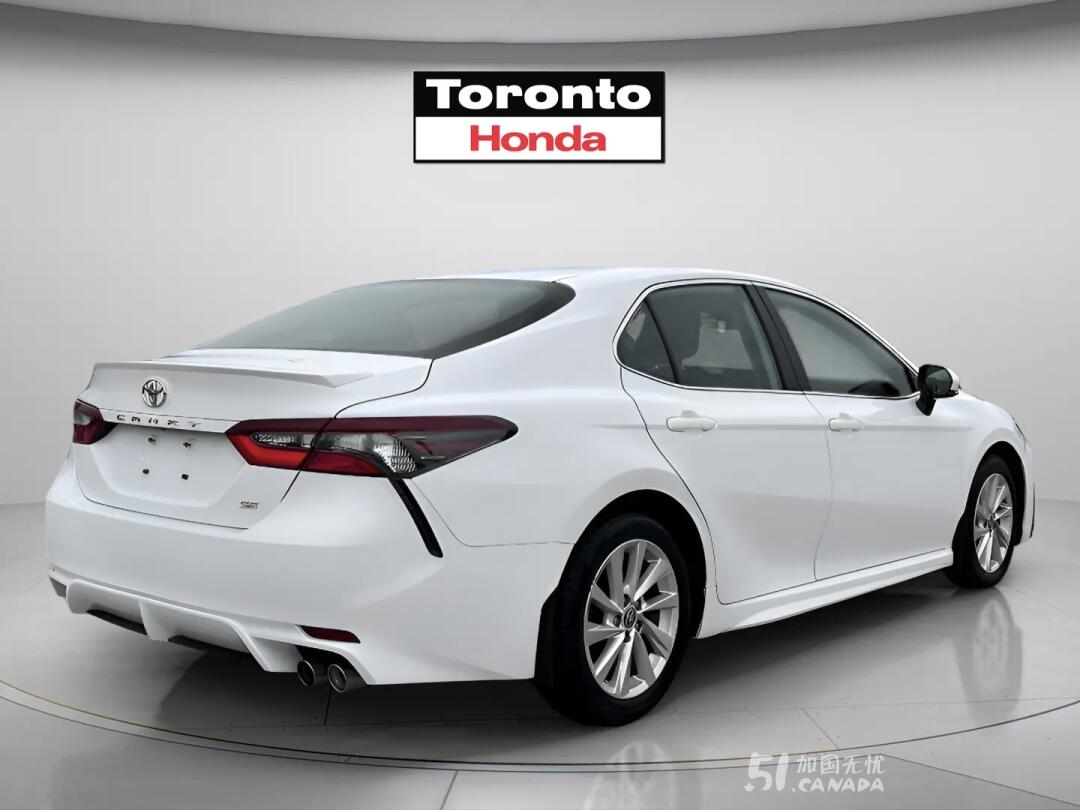 2024 Toyota Camry view 3