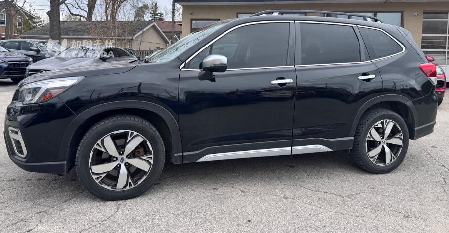 2021 Subaru Forester view 5