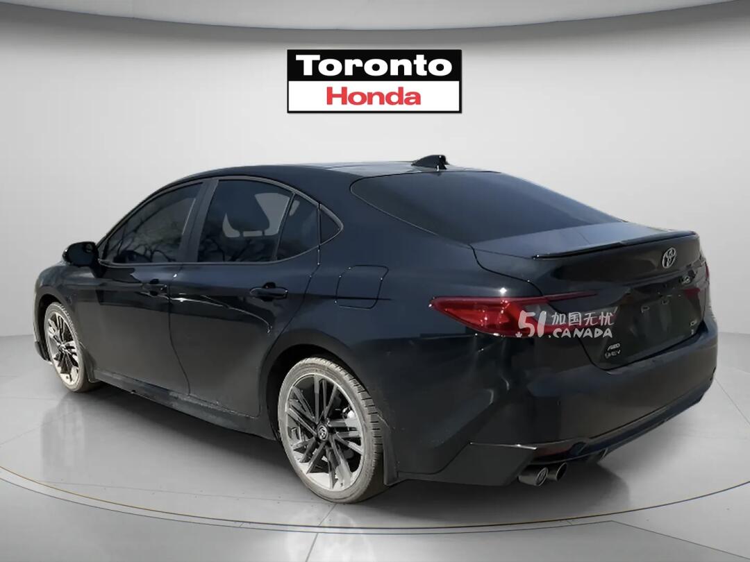 2025 Toyota Camry view 4