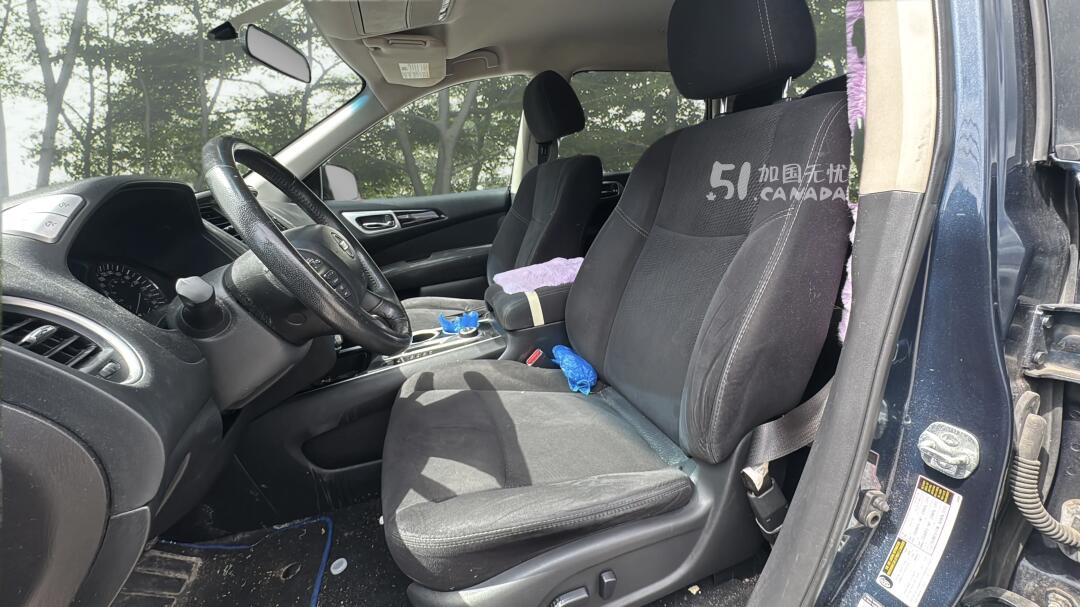 2014 Nissan Pathfinder view 6
