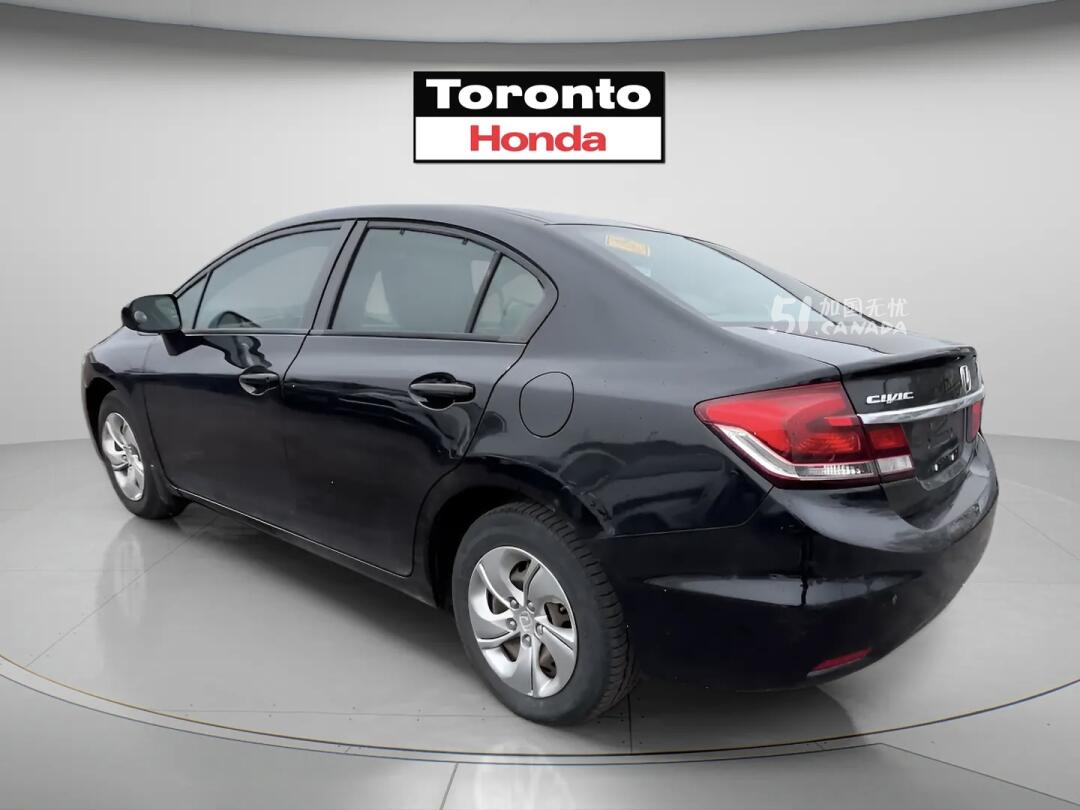 2015 Honda Civic view 3