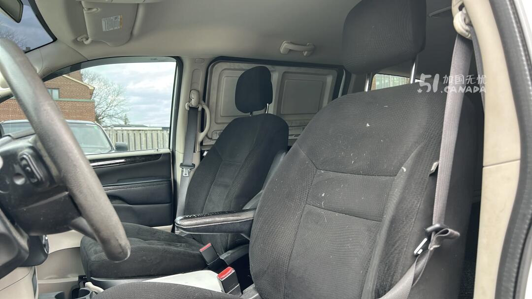 2015 RAM Cargo view 5