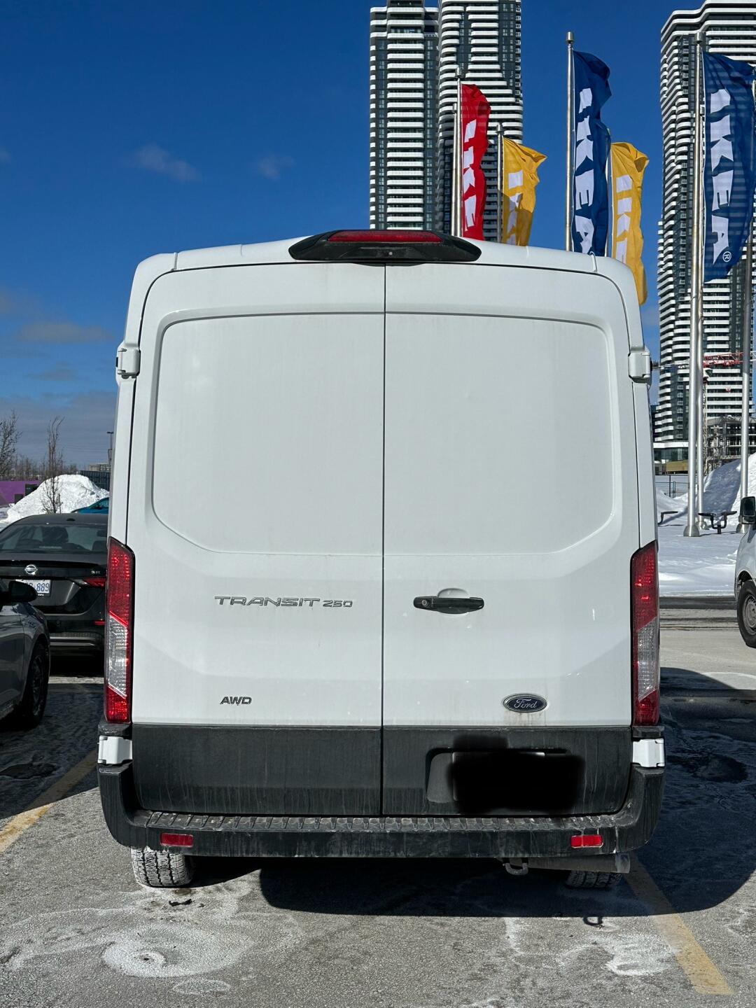 2023 Ford Transit view 3