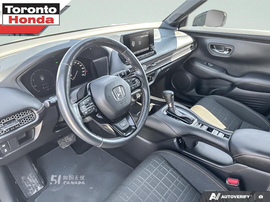 2024 Honda HR-V view 6
