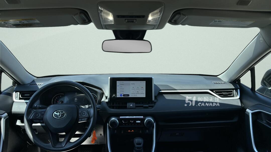 2024 Toyota RAV 4 view 5