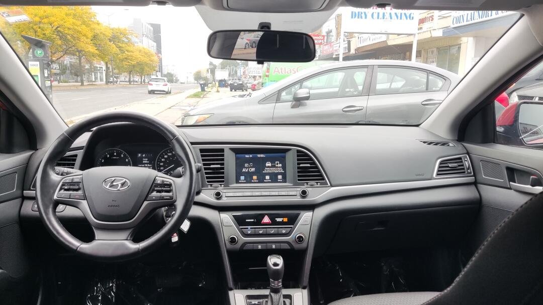 2018 Hyundai Elantra view 7