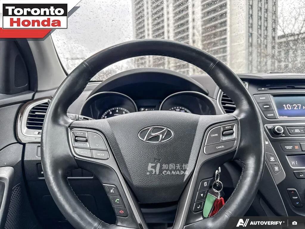2017 Hyundai Santa Fe view 6