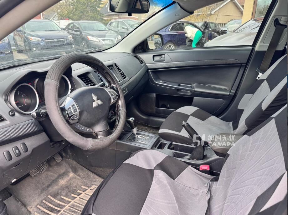 2014 Mitsubishi Lancer view 3