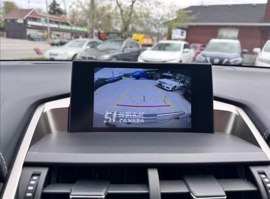 2016 Lexus NX 200t view 5