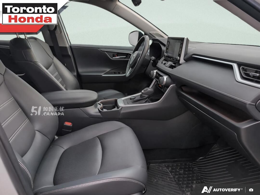 2020 Toyota RAV 4 view 6