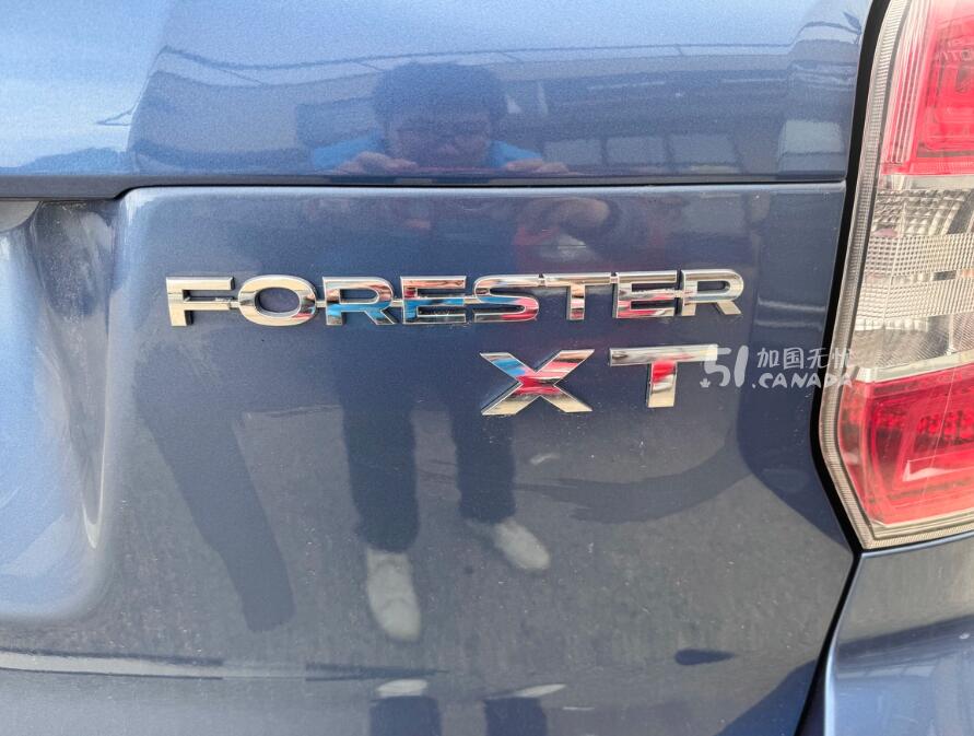 2016 Subaru Forester view 4