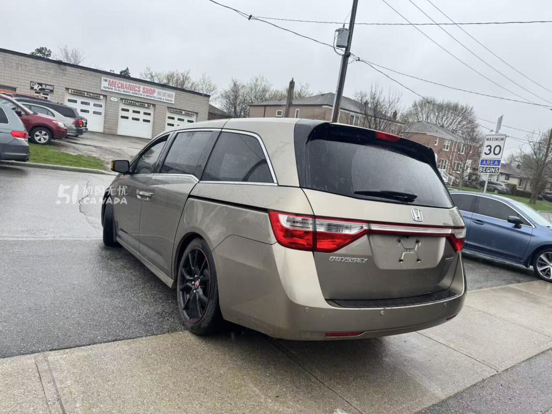 2013 Honda Odyssey view 5
