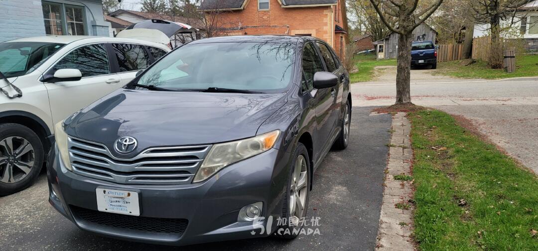 2009 Toyota Venza view 1
