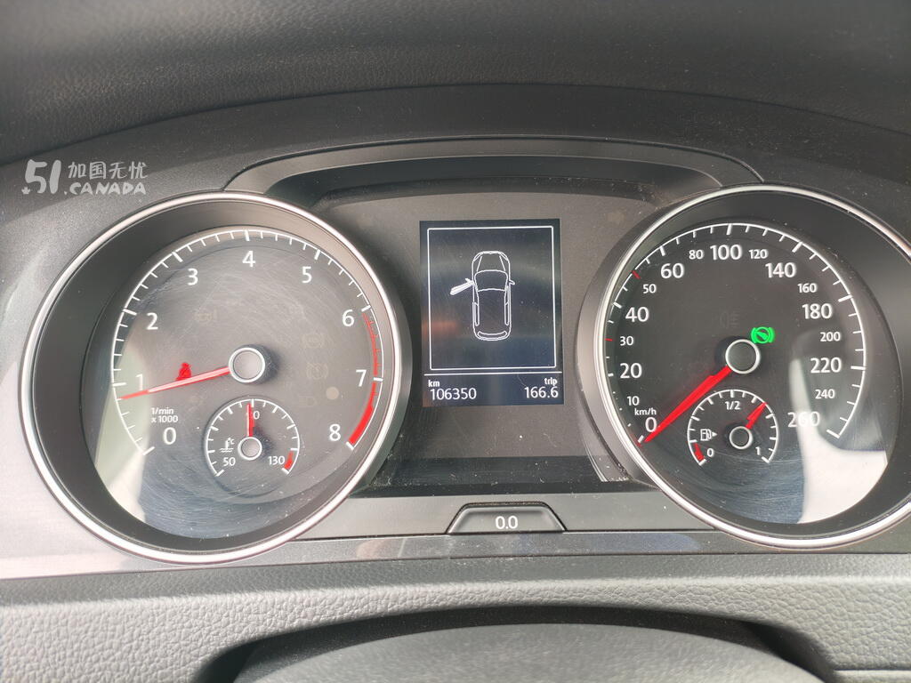 2018 Volkswagen Golf view 4