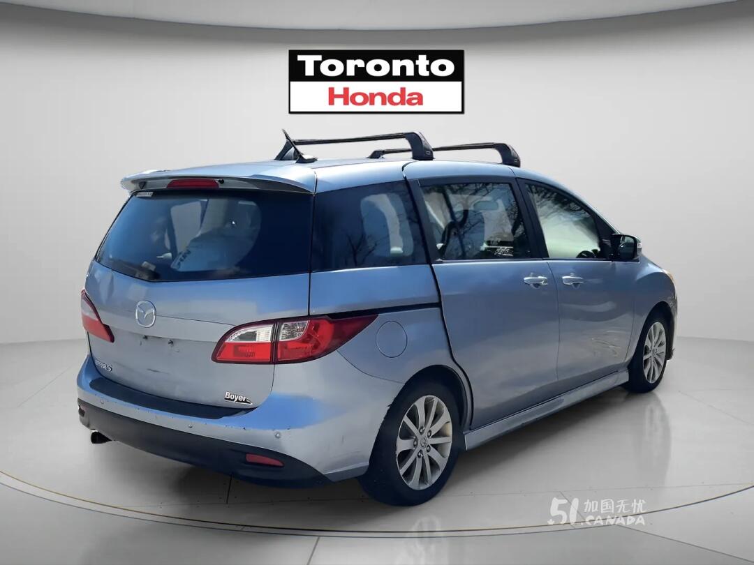 2013 Mazda 5 view 3