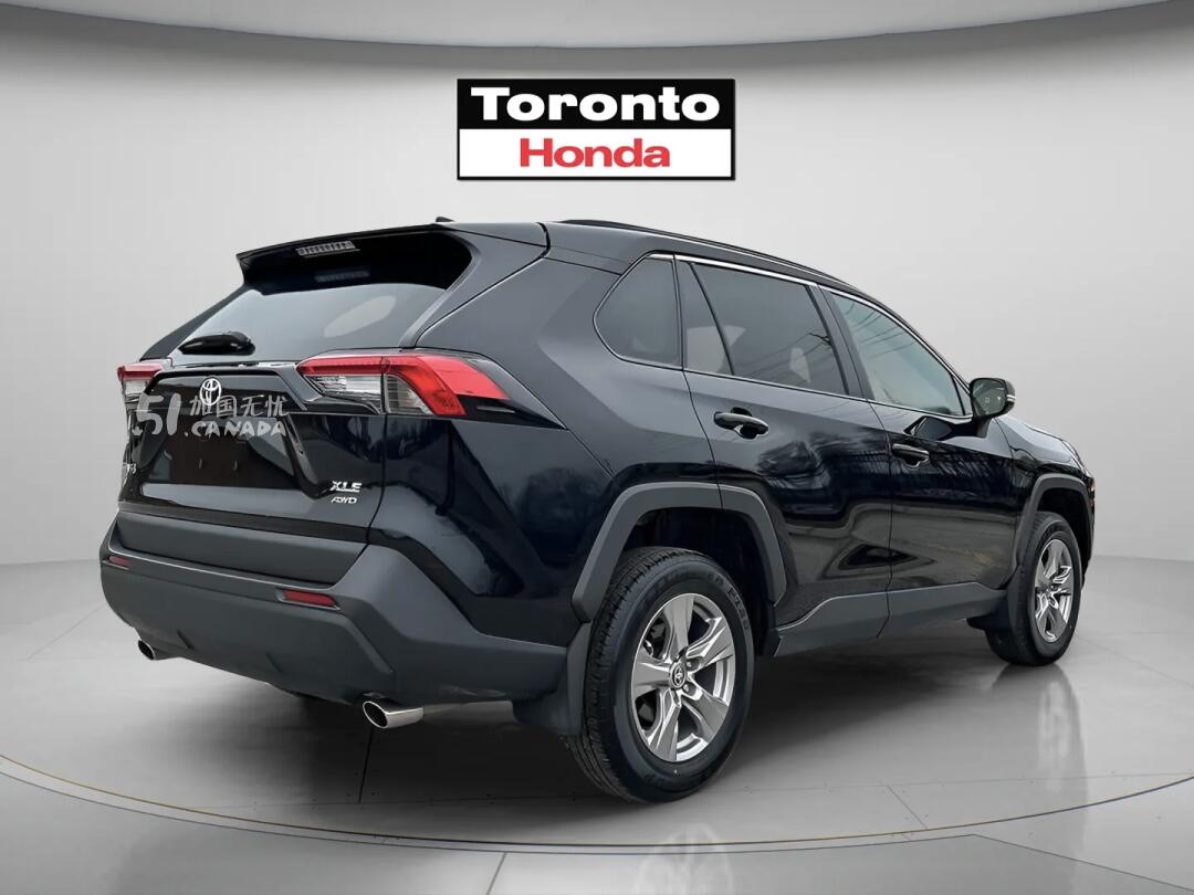 2025 Toyota RAV 4 view 3