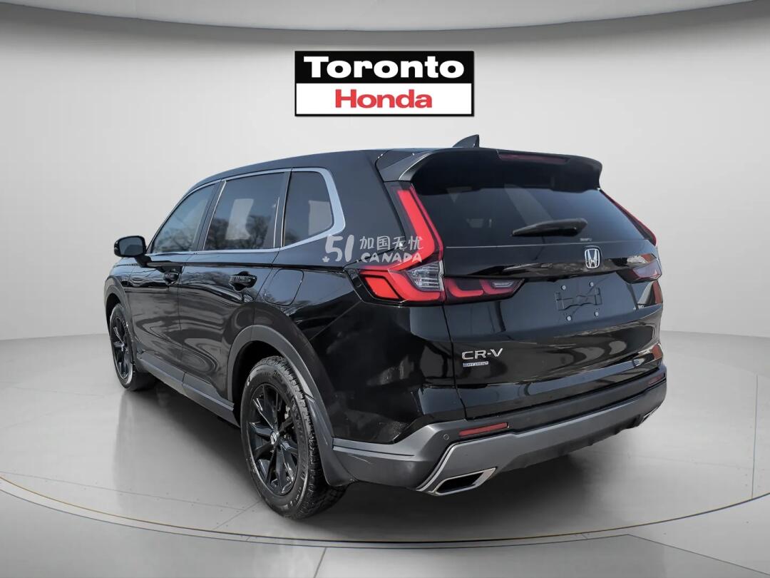 2024 Honda CR-V view 4