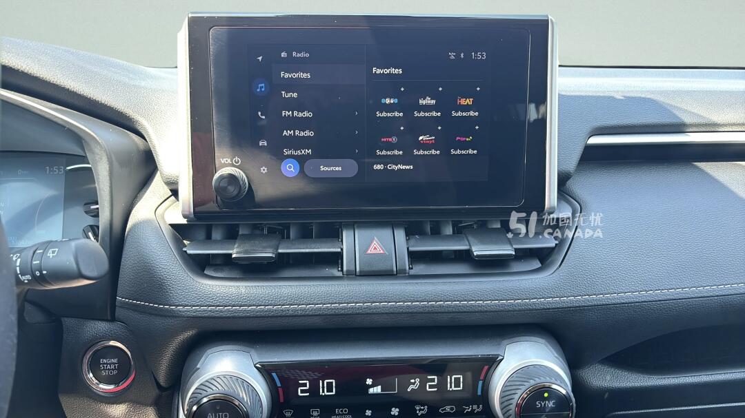 2025 Toyota RAV 4 view 6