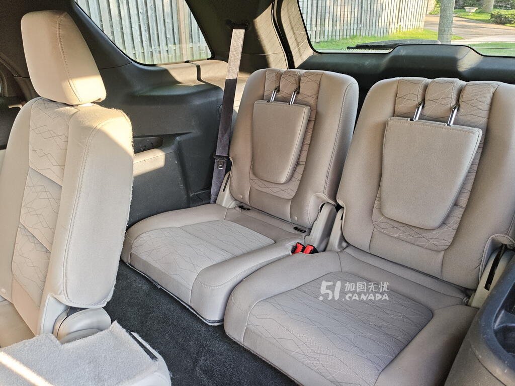 2013 Ford Explorer view 7