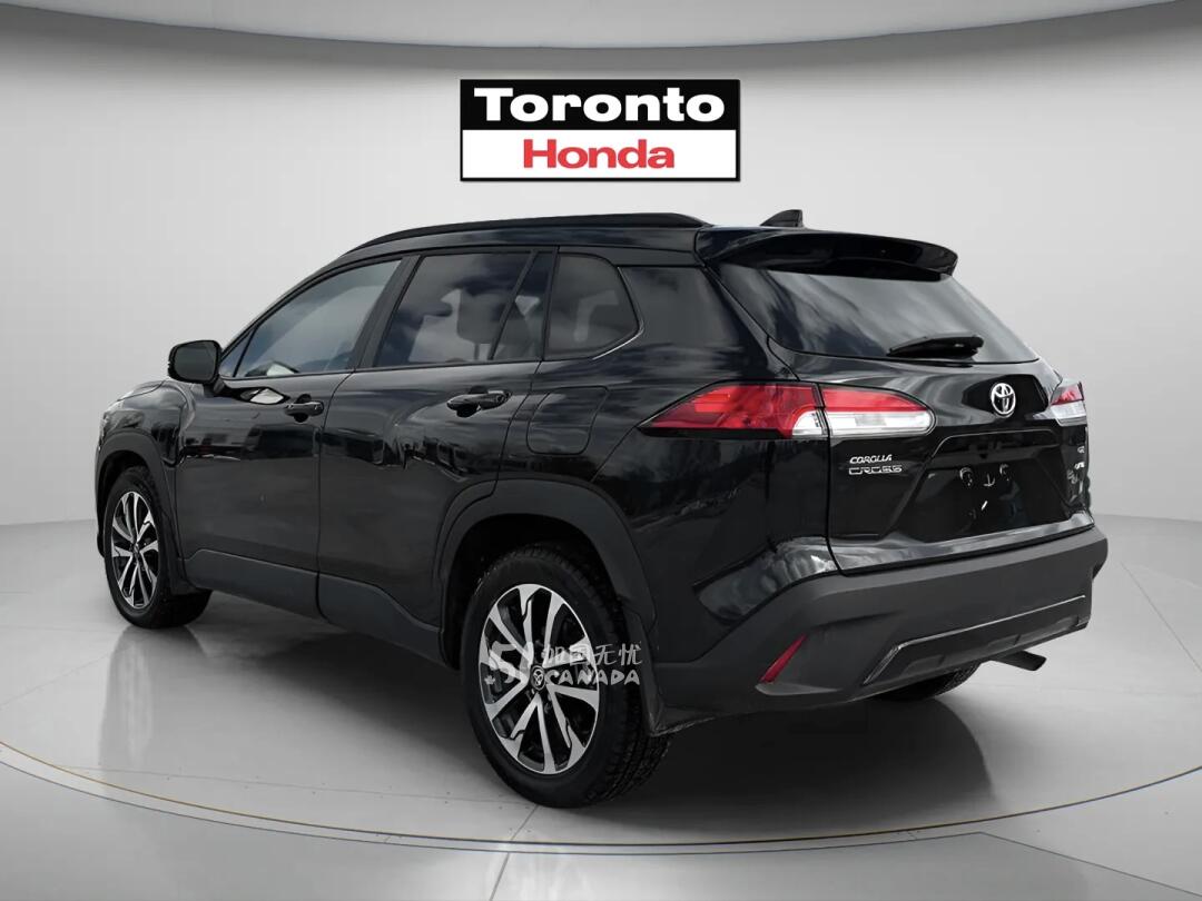 2025 Toyota Corolla view 4