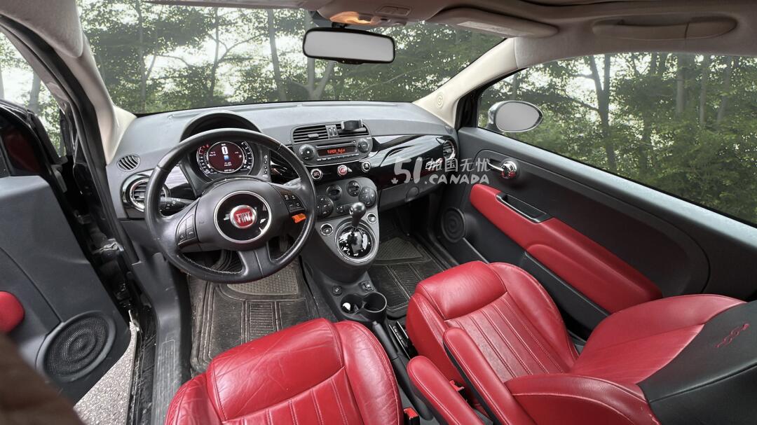 2015 Fiat 500C view 6