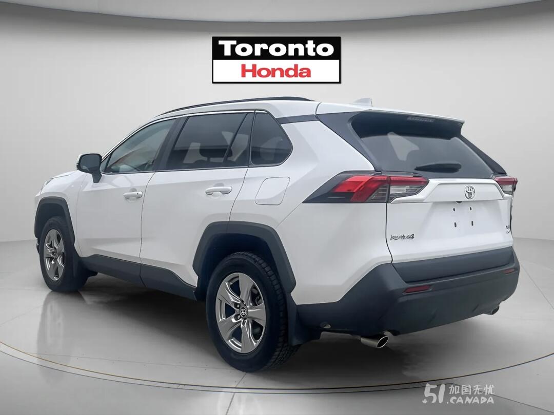 2025 Toyota RAV 4 view 3