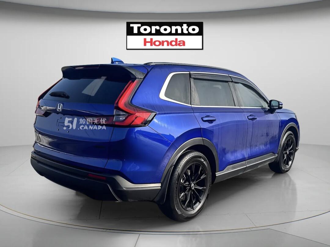 2025 Honda CR-V view 3