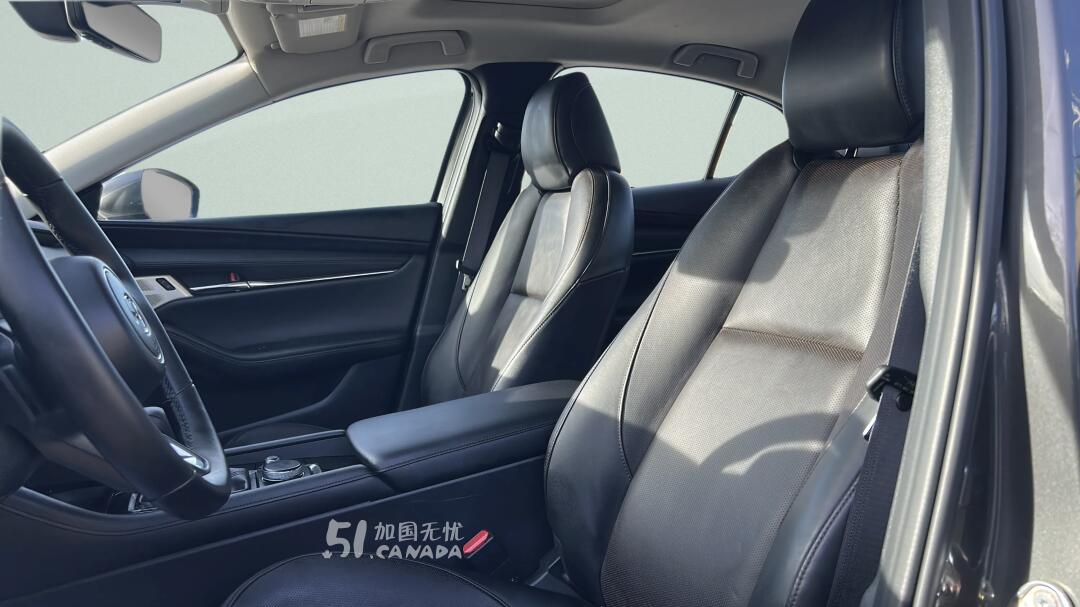 2025 Mazda 3 view 6