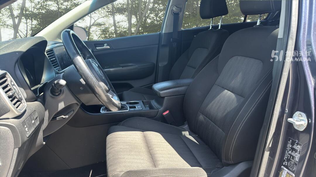 2020 Kia Sportage view 6