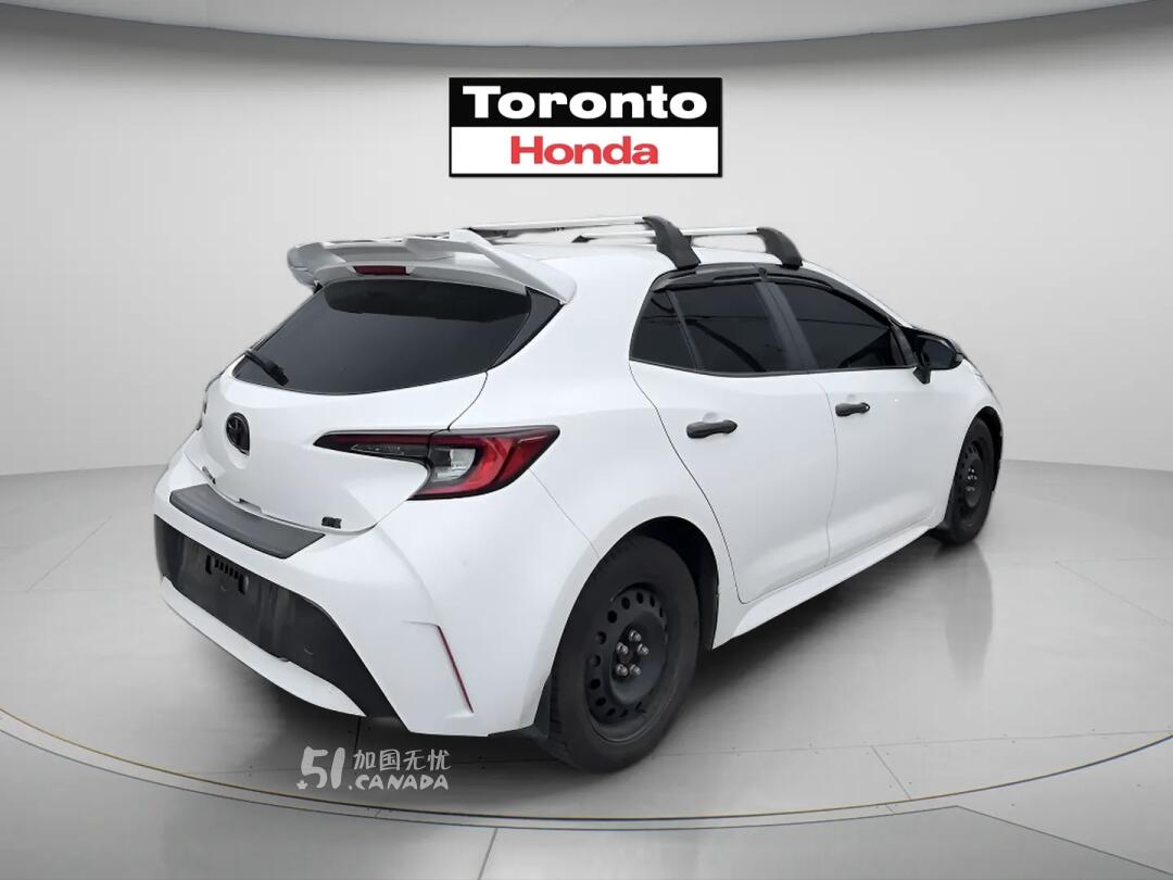 2023 Toyota Corolla view 3