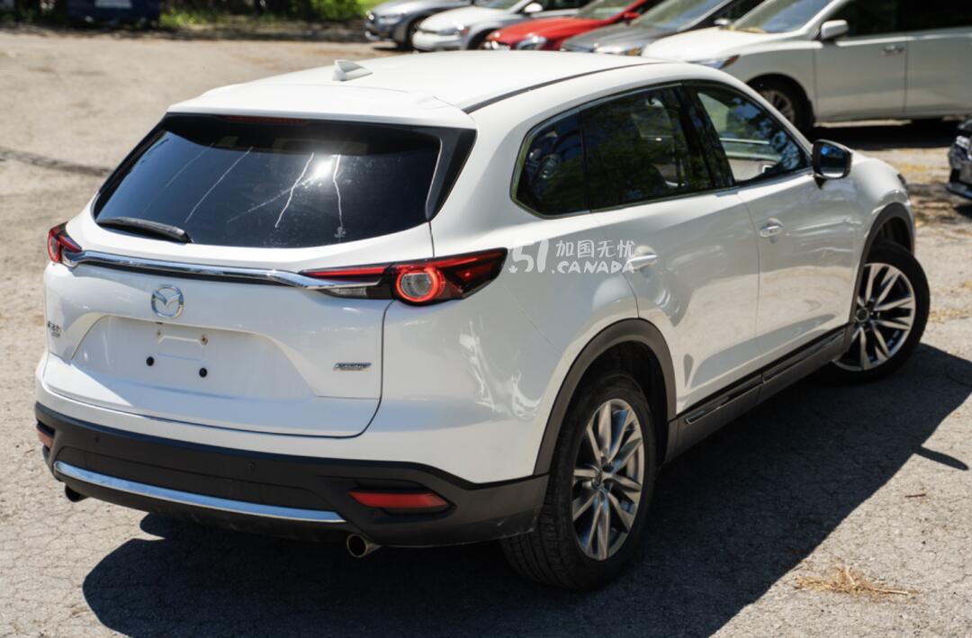 2017 Mazda CX-9 view 7