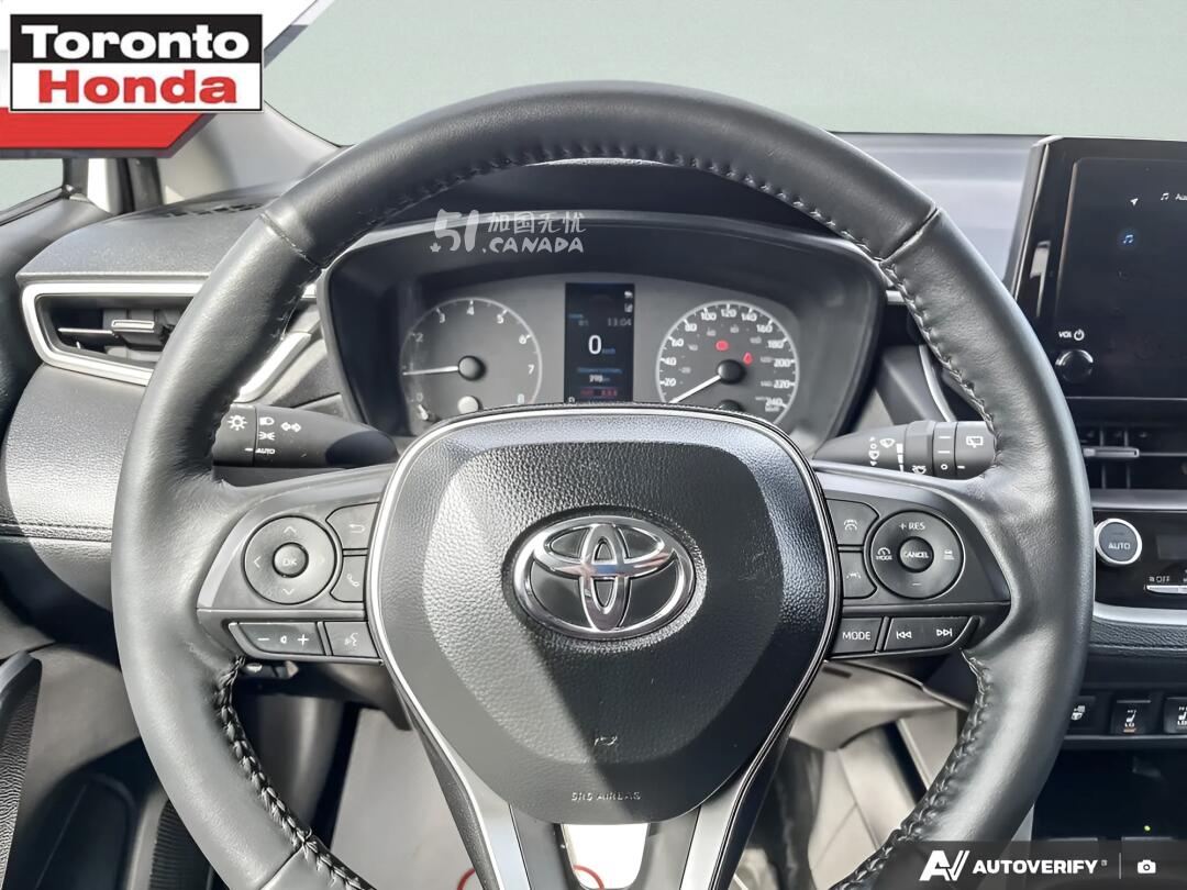 2025 Toyota Corolla view 8