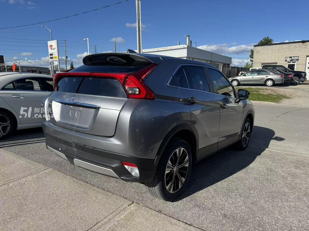 2020 Mitsubishi Eclipse Cross view 5