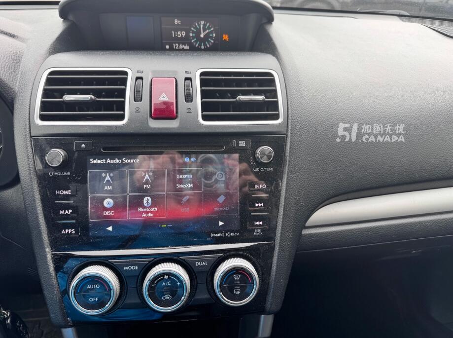 2016 Subaru Forester view 2