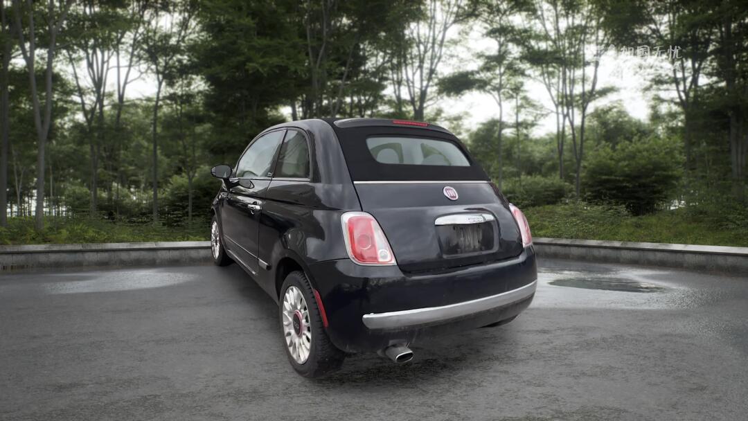 2015 Fiat 500C view 4