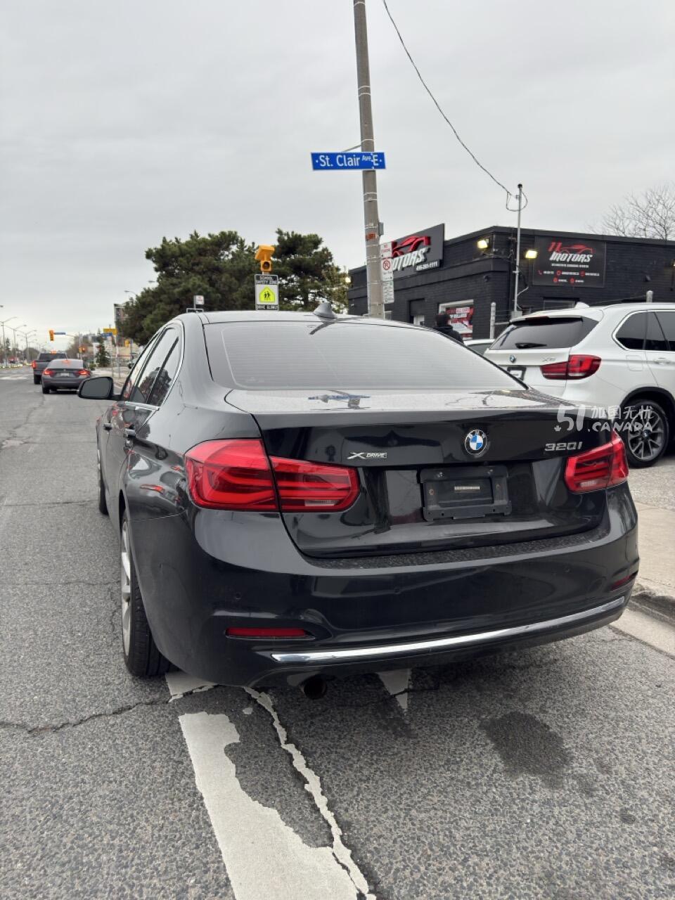 2017 BMW 3 Series view 8