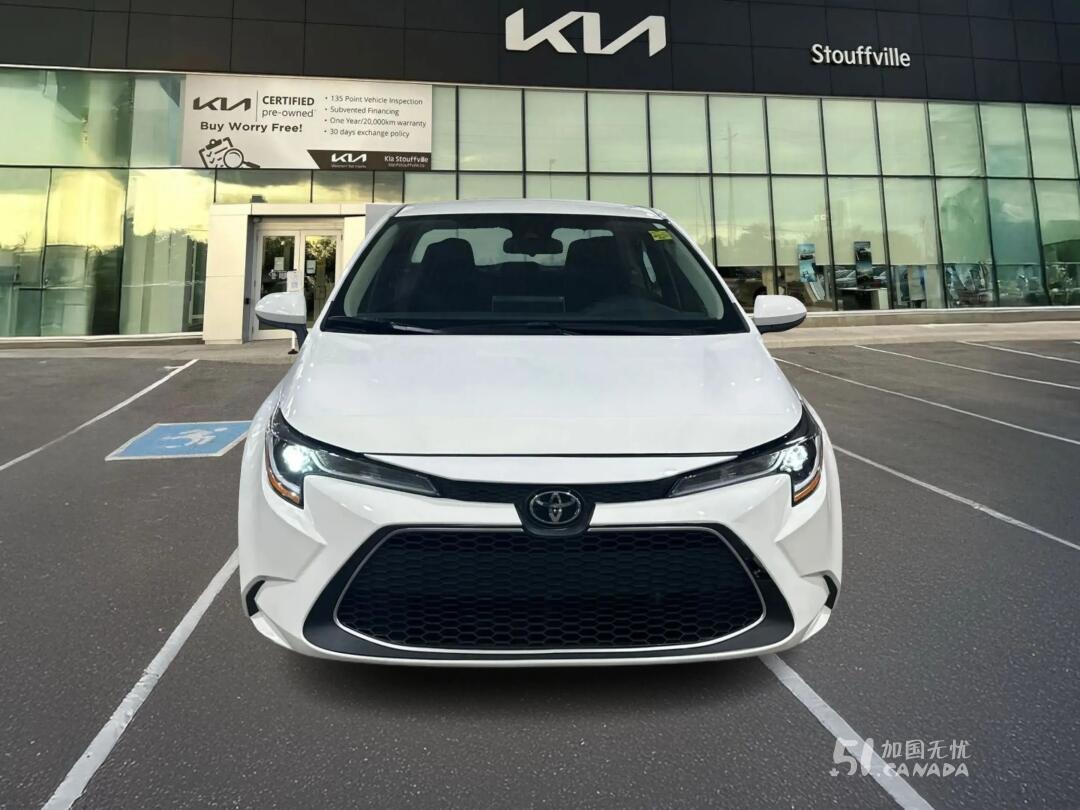 2020 Toyota Corolla view 3