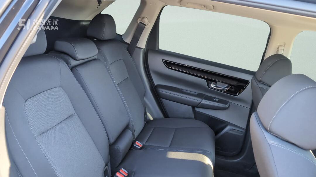 2026 Honda CR-V view 8