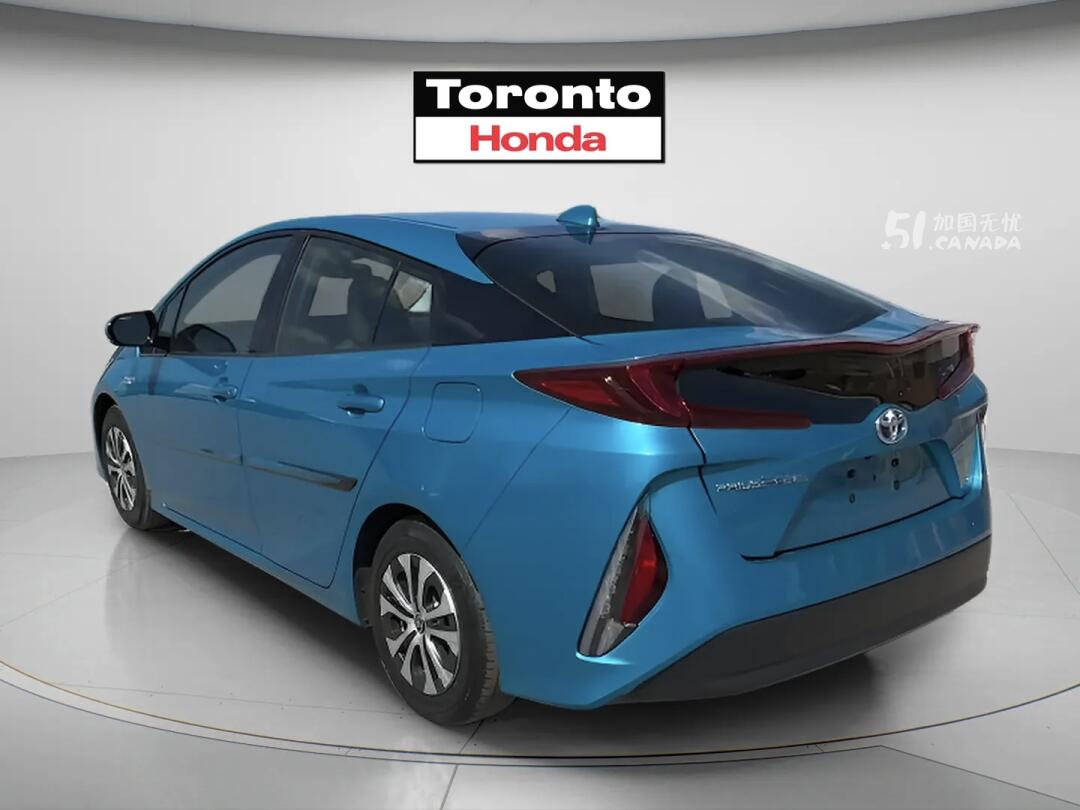 2020 Toyota Prius Prime view 3