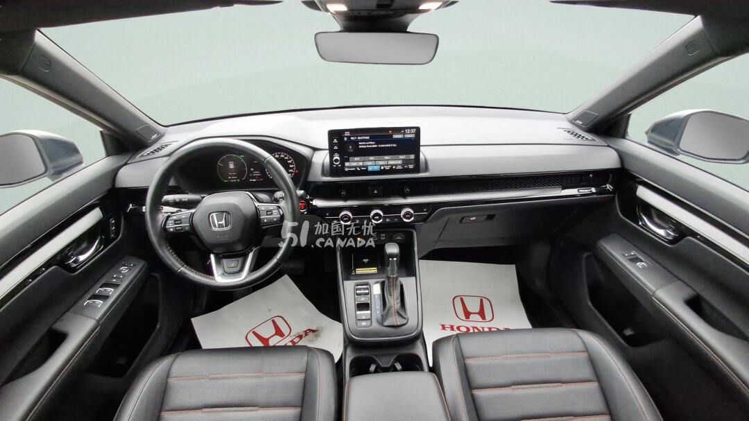2025 Honda CR-V view 5