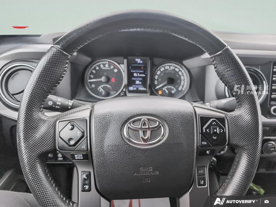 2023 Toyota Tacoma view 8
