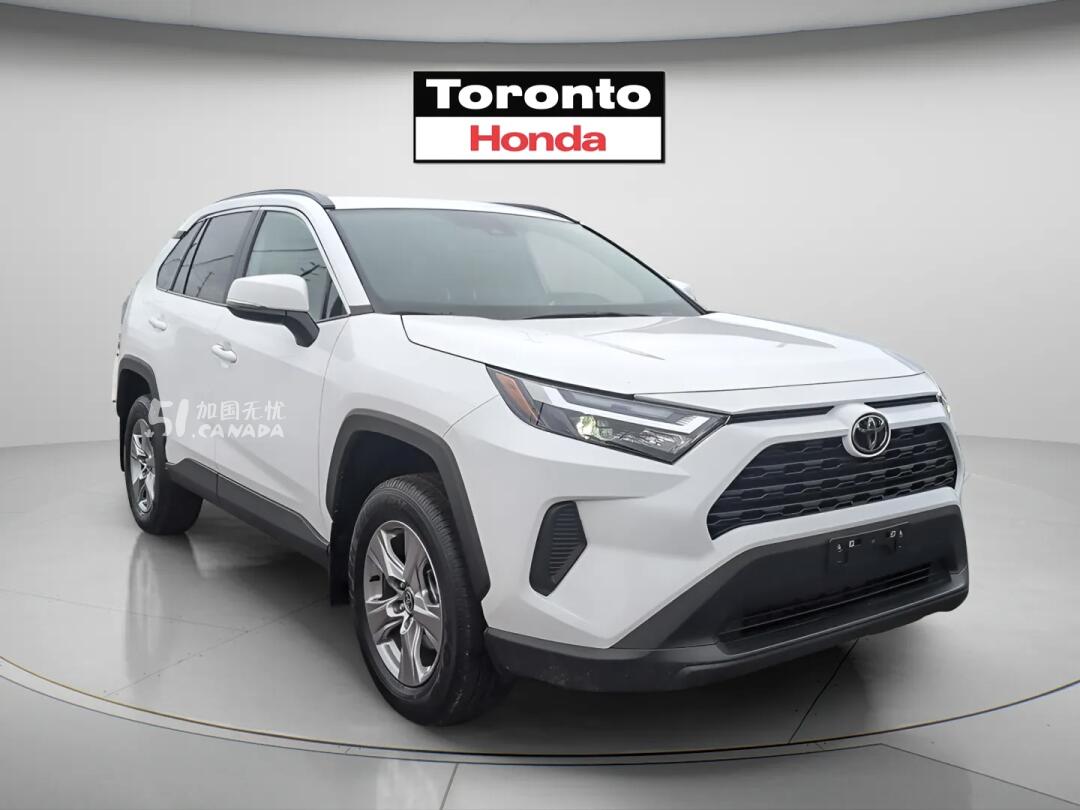 2025 Toyota RAV 4 view 1