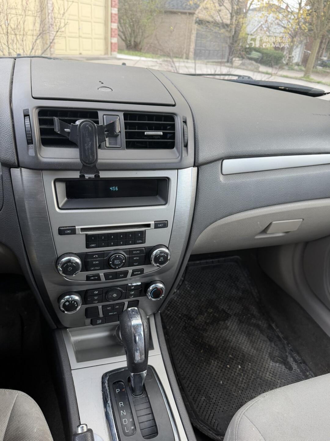 2011 Ford Fusion view 3