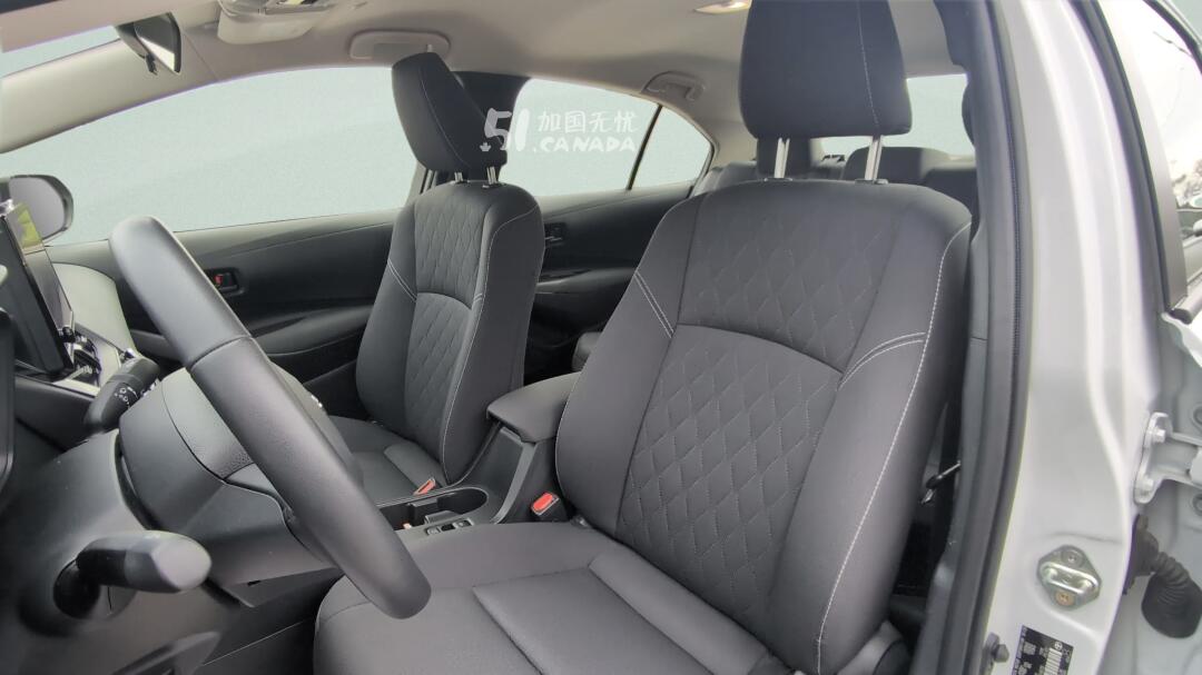 2025 Toyota Corolla view 5