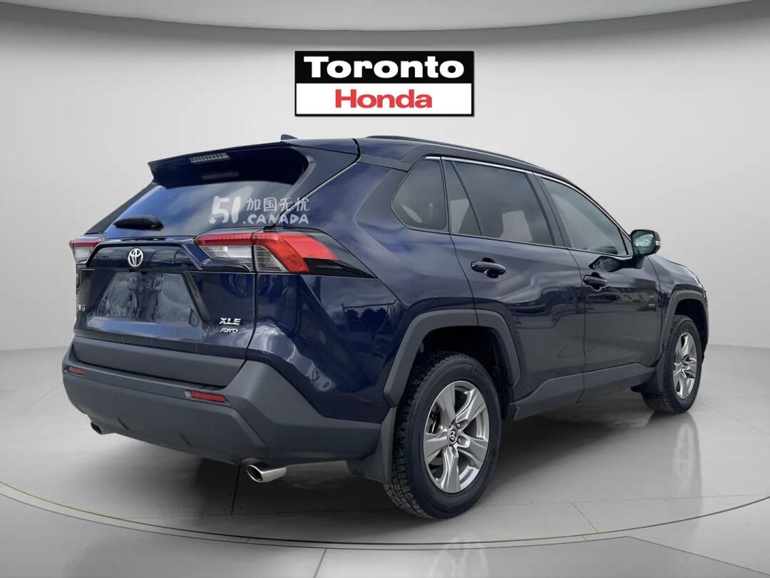 2025 Toyota RAV 4 view 3
