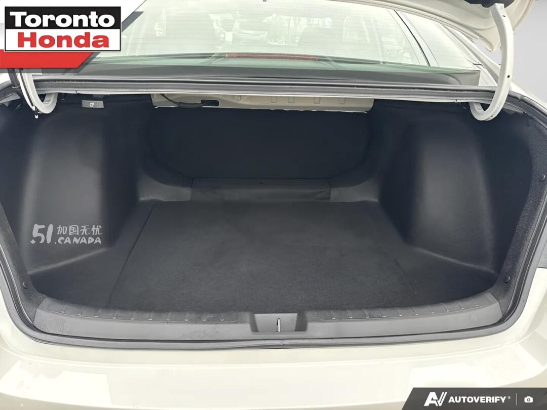 2025 Honda Civic view 10