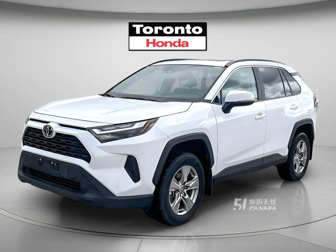 2025 Toyota RAV 4 view 2