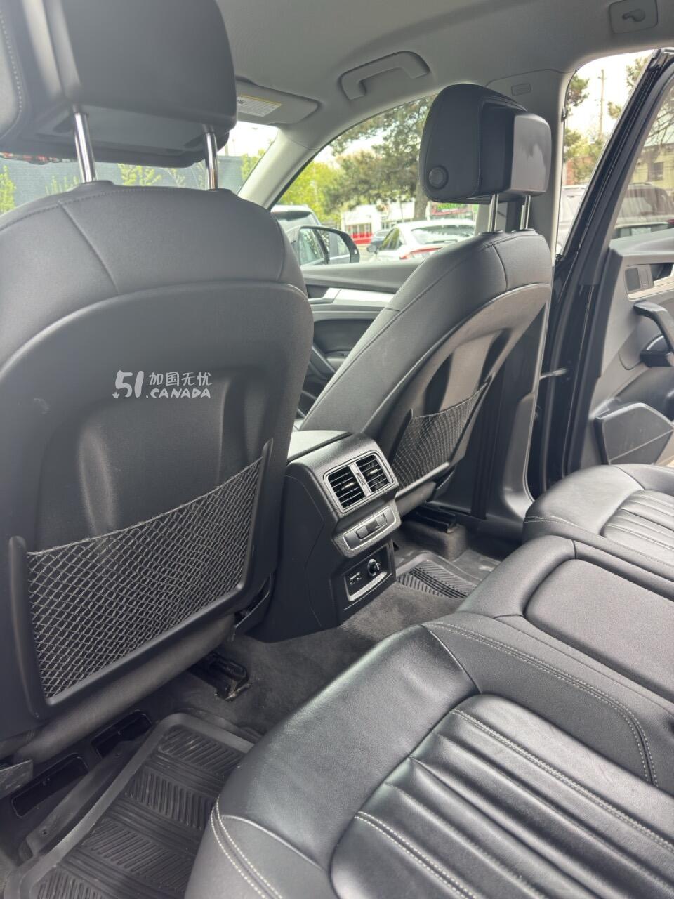 2021 Audi Q5 view 5