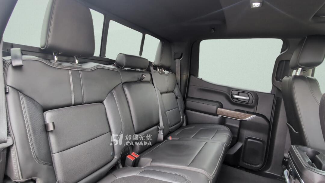 2020 Chevrolet Silverado 1500 view 8